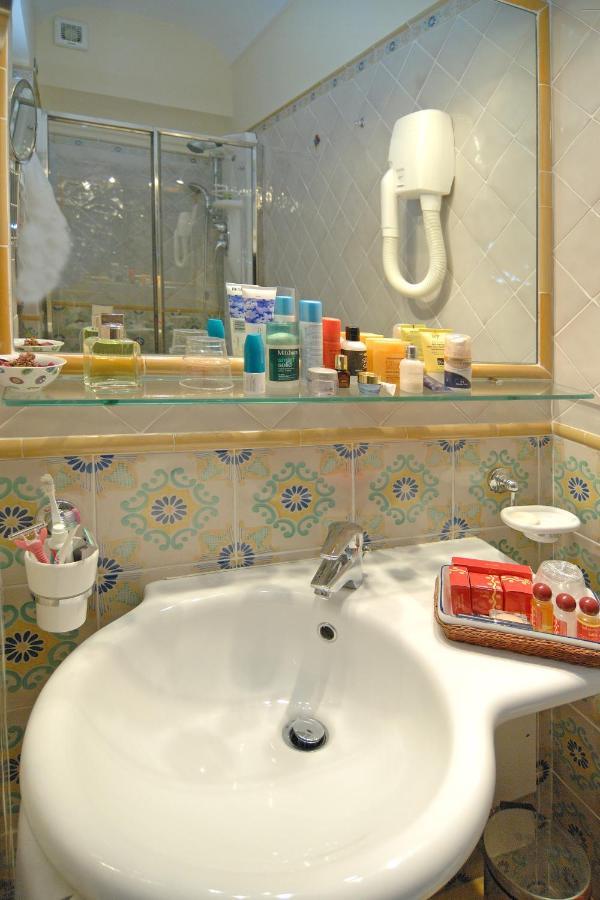 Amalfi Old Square Room & Apartments מראה חיצוני תמונה