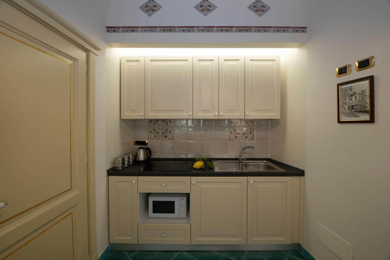 Amalfi Old Square Room & Apartments מראה חיצוני תמונה
