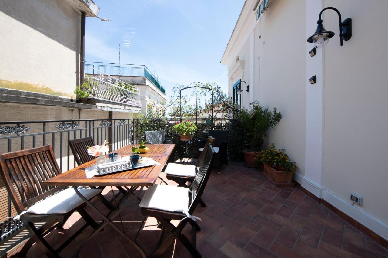 Amalfi Old Square Room & Apartments מראה חיצוני תמונה