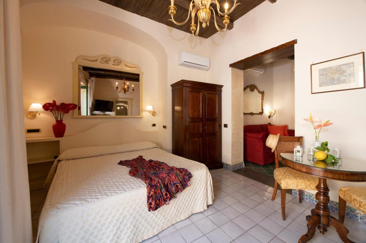Amalfi Old Square Room & Apartments מראה חיצוני תמונה