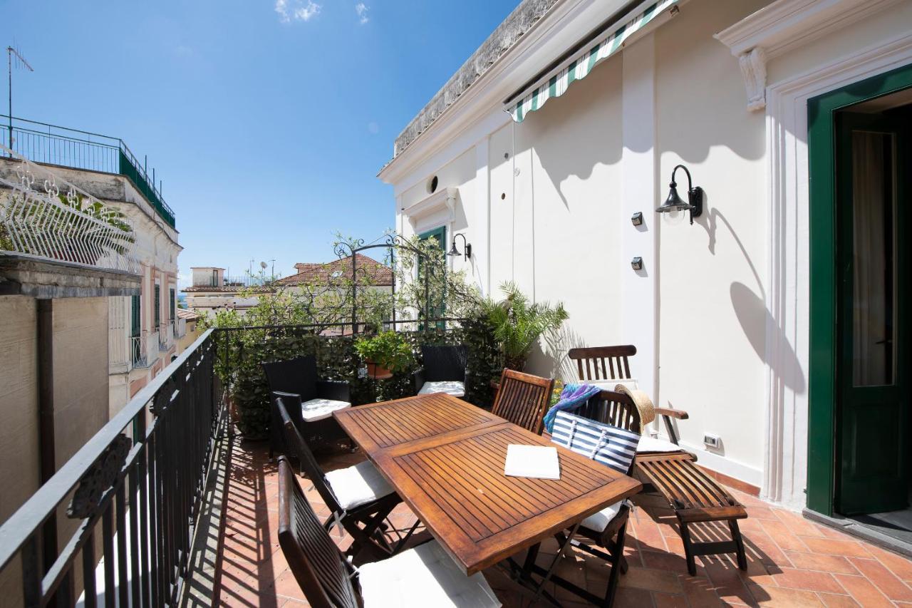 Amalfi Old Square Room & Apartments מראה חיצוני תמונה