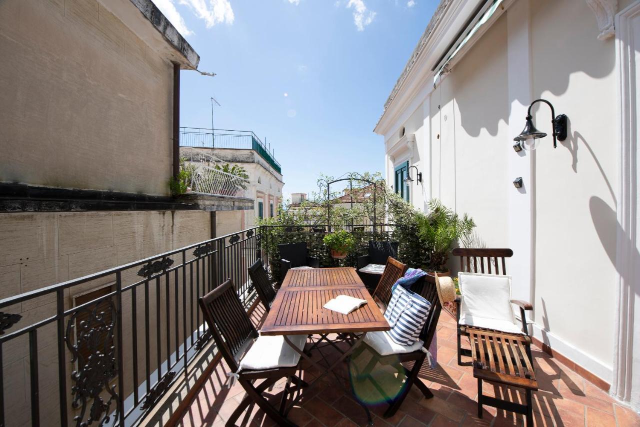 Amalfi Old Square Room & Apartments מראה חיצוני תמונה