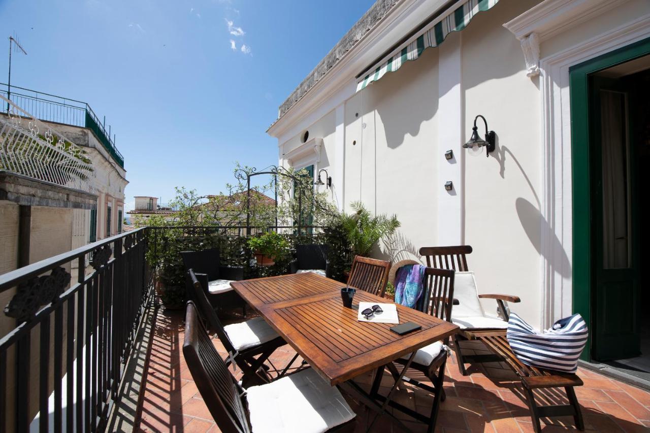 Amalfi Old Square Room & Apartments מראה חיצוני תמונה