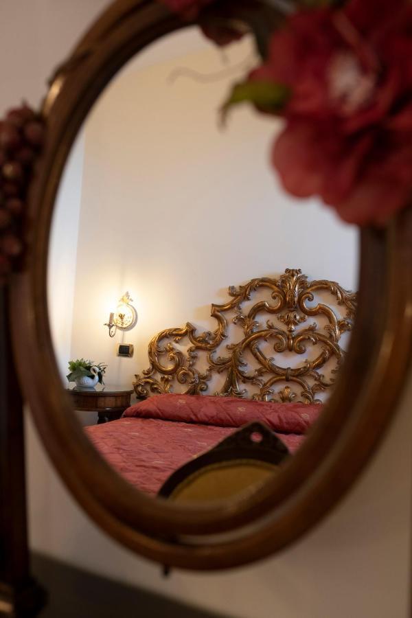 Amalfi Old Square Room & Apartments מראה חיצוני תמונה
