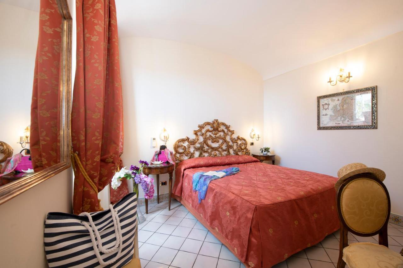 Amalfi Old Square Room & Apartments מראה חיצוני תמונה